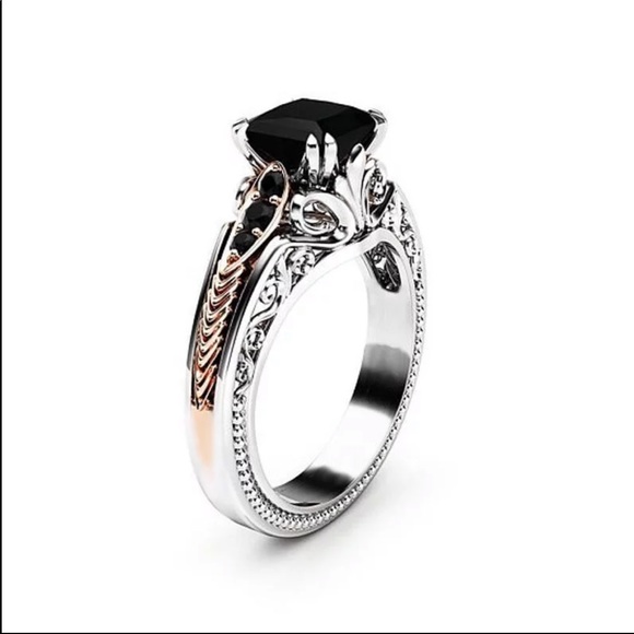 New Women’s 925 Silver Sapphire Engagement Ring - Picture 2 of 5